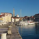 Cernetic Σπίτι διακοπών